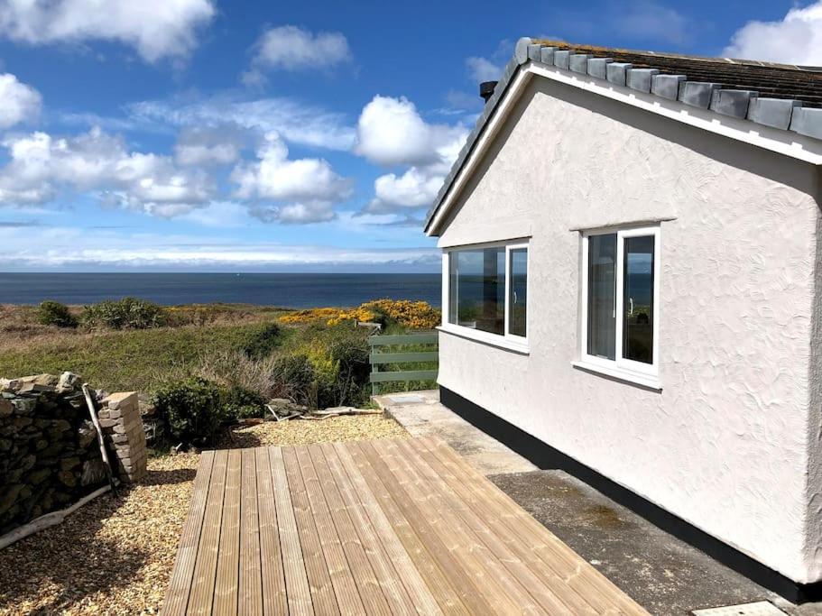 Coastal Bungalow, Sleeps 5 And Ideal For Walkers Amlwch Exterior photo